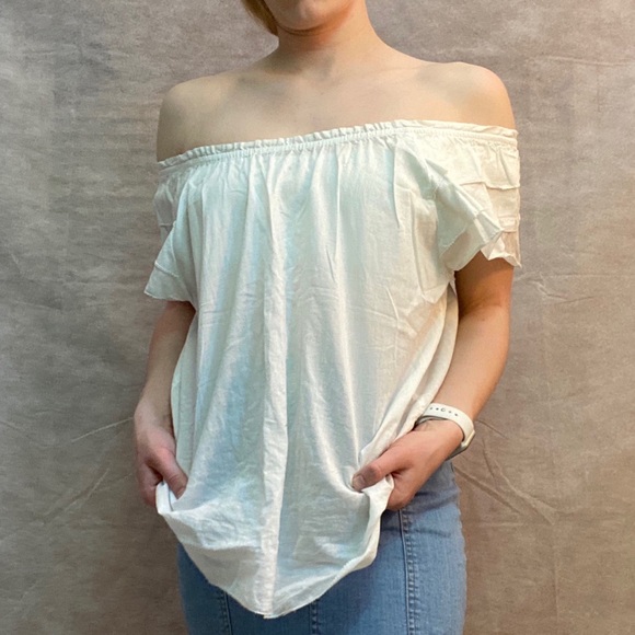 White Off The Shoulder Top - Picture 1 of 8